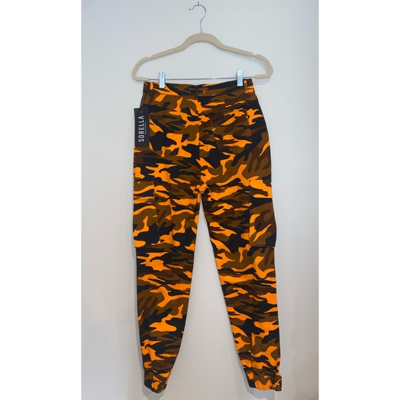 Women’s "Sorella" camo cargo pants - Picture 2 of 5